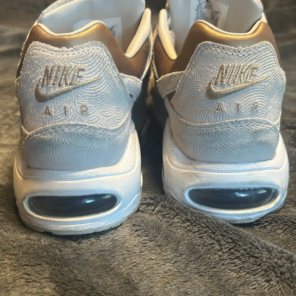 Nike Air Max Women's Command PRM Gamma Grey Size 8